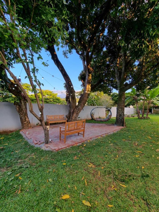 Casa Dom Quixote, Pequena Chacara No Centro Da Cidade Villa Atibaia Eksteriør bilde